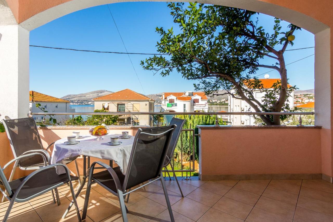Apartment Dominik Trogir Room photo